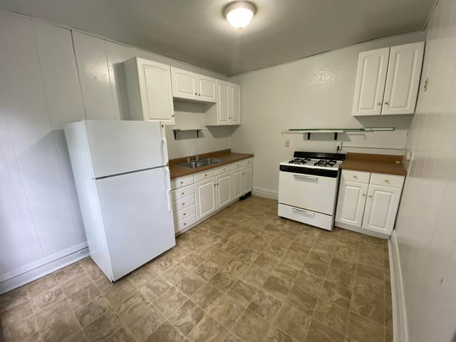 415 Davis Street, Kalamazoo, MI 49007