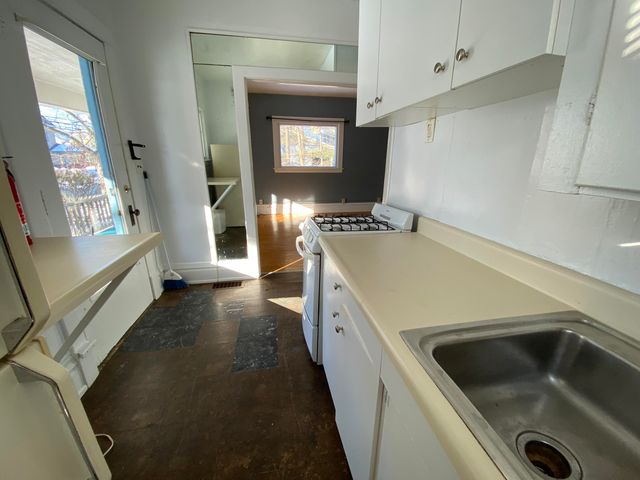 415 Davis Street, Kalamazoo, MI 49007