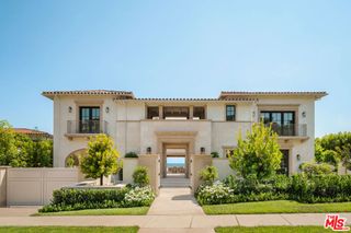 18 Swimmers Point, Newport Coast, CA 92657