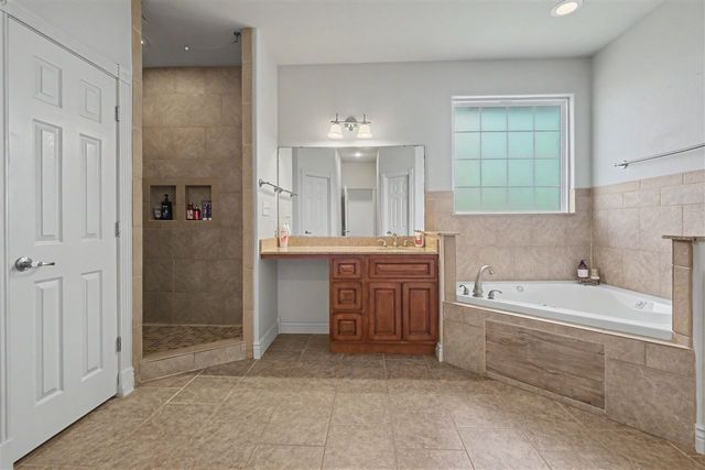 293 SW Deyo Landing Loop, Cache, OK 73527