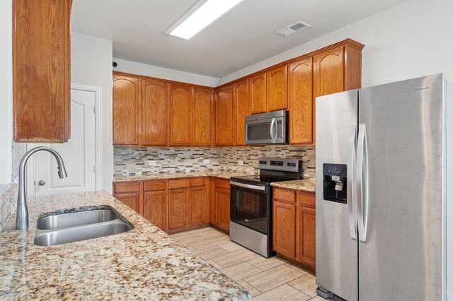 141 Toma Hawk Drive, Greenville, TX 75402