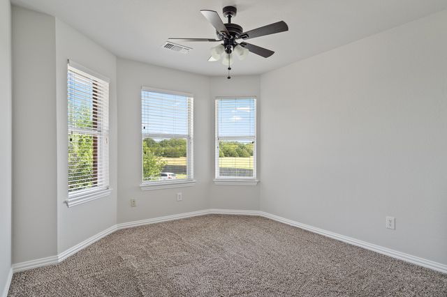 141 Toma Hawk Drive, Greenville, TX 75402