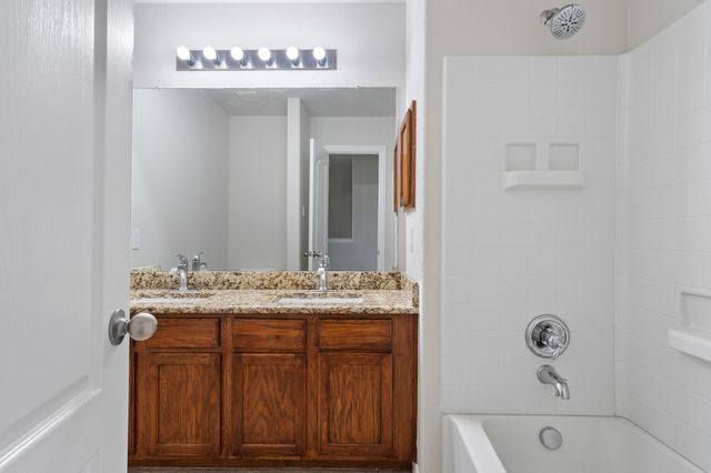 141 Toma Hawk Drive, Greenville, TX 75402