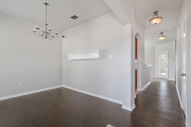 141 Toma Hawk Drive, Greenville, TX 75402