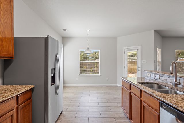 141 Toma Hawk Drive, Greenville, TX 75402