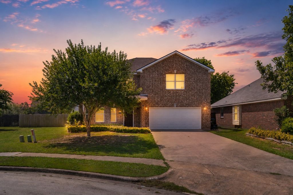 141 Toma Hawk Drive, Greenville, TX 75402