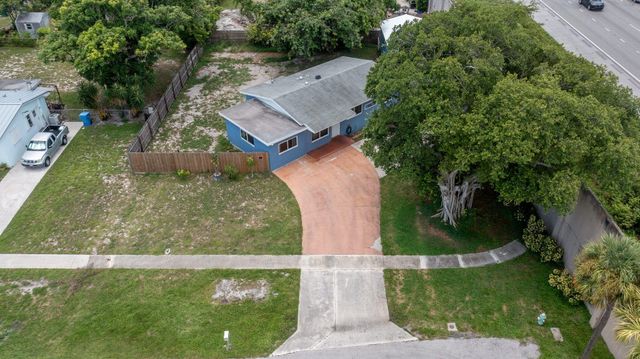 1446 W DREW Street, Lantana, FL 33462