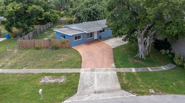1446 W DREW Street, Lantana, FL 33462