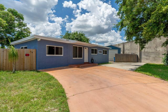 1446 W DREW Street, Lantana, FL 33462
