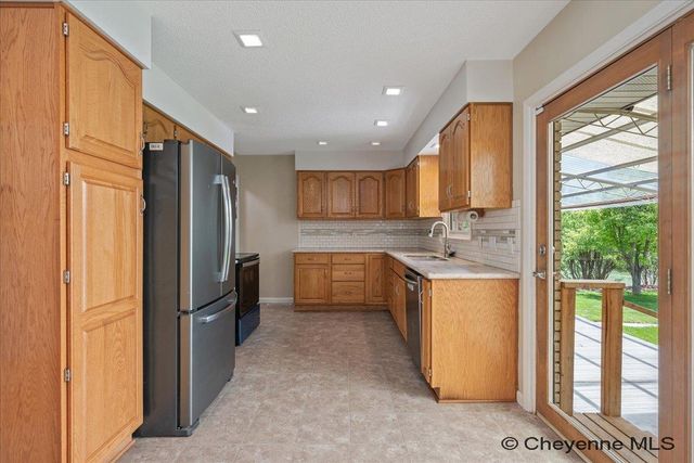 5028 GREYBULL AVE, Cheyenne, WY 82009