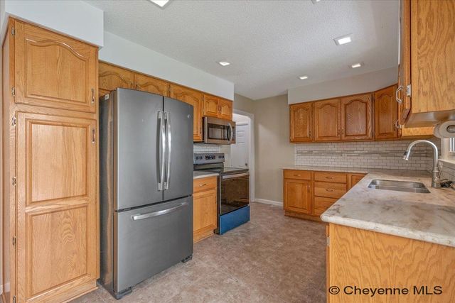 5028 GREYBULL AVE, Cheyenne, WY 82009