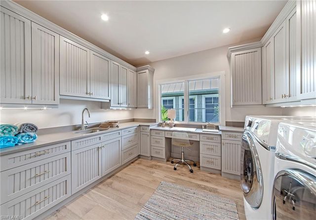 434 3rd AVE S, Naples, FL 34102