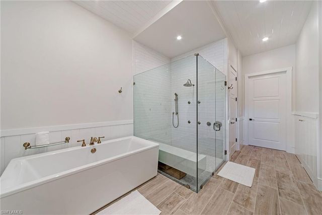 434 3rd AVE S, Naples, FL 34102