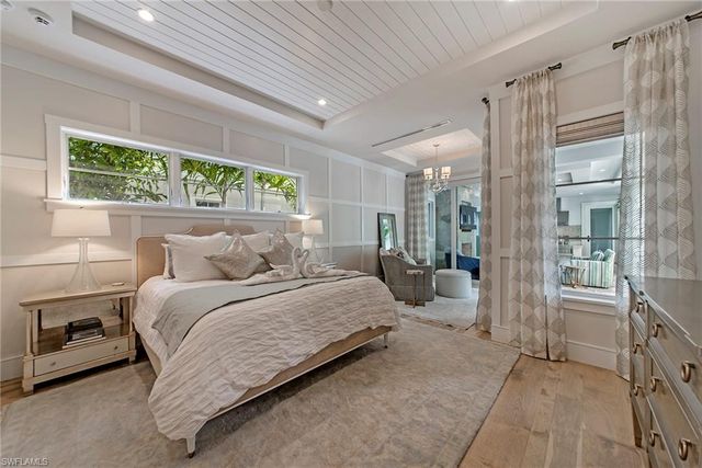 434 3rd AVE S, Naples, FL 34102