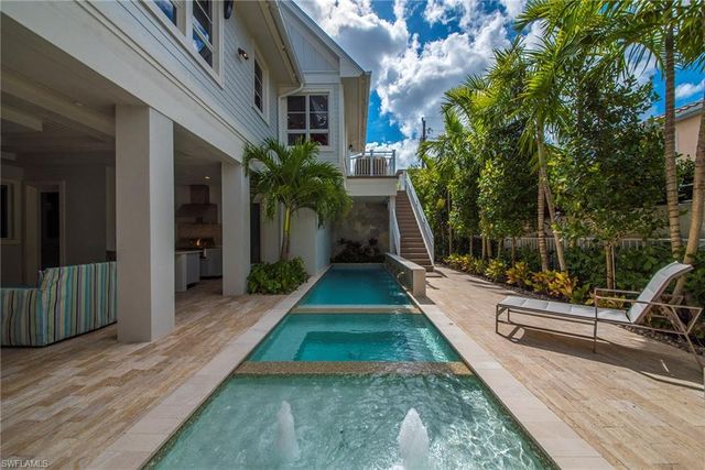 434 3rd AVE S, Naples, FL 34102