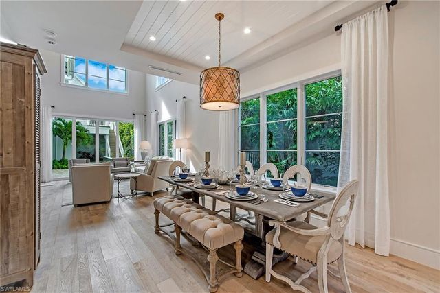 434 3rd AVE S, Naples, FL 34102
