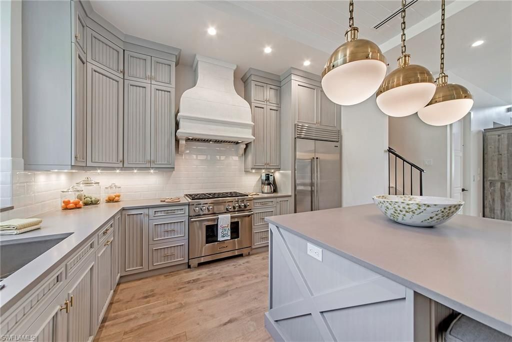 434 3rd AVE S, Naples, FL 34102