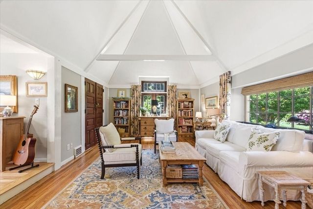 32 Branch St, Scituate, MA 02066