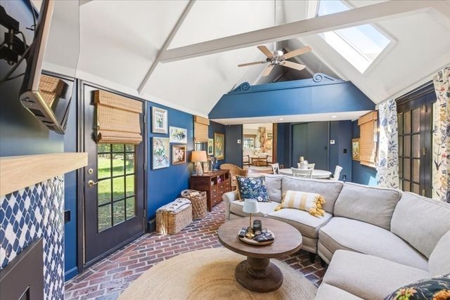 32 Branch St, Scituate, MA 02066