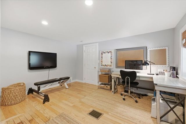 32 Branch St, Scituate, MA 02066