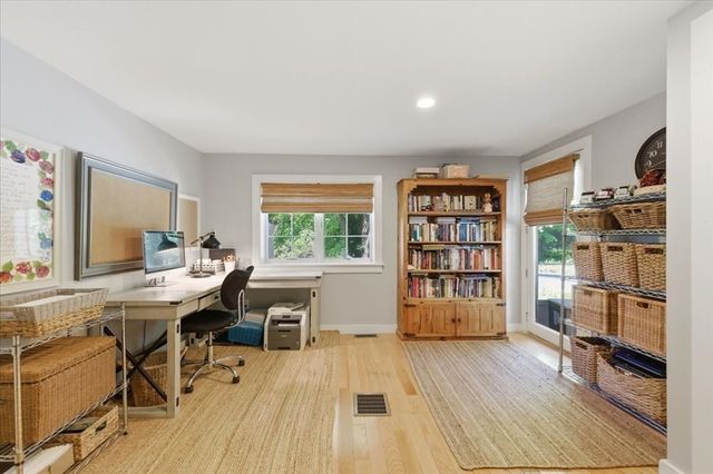 32 Branch St, Scituate, MA 02066