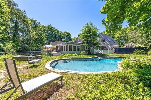 32 Branch St, Scituate, MA 02066