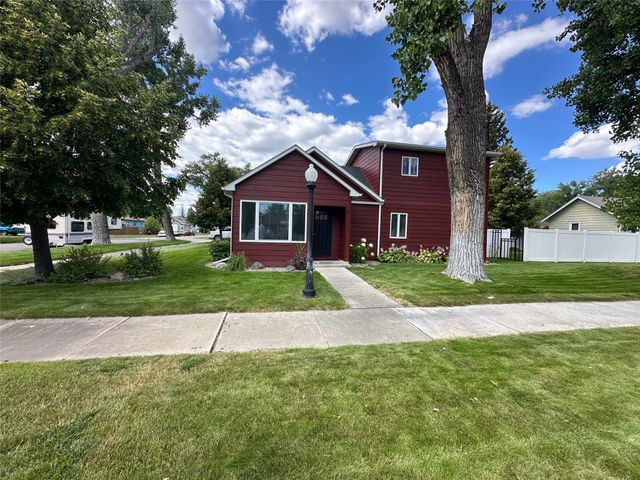 38 2nd Avenue SW, Choteau, MT 59422