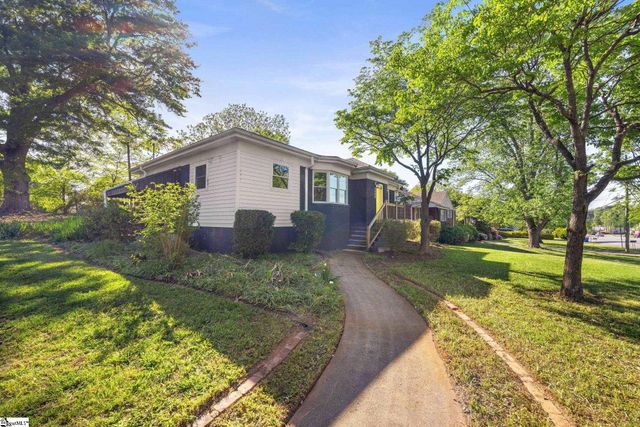 2501 Poinsett Highway, Greenville, SC 29609