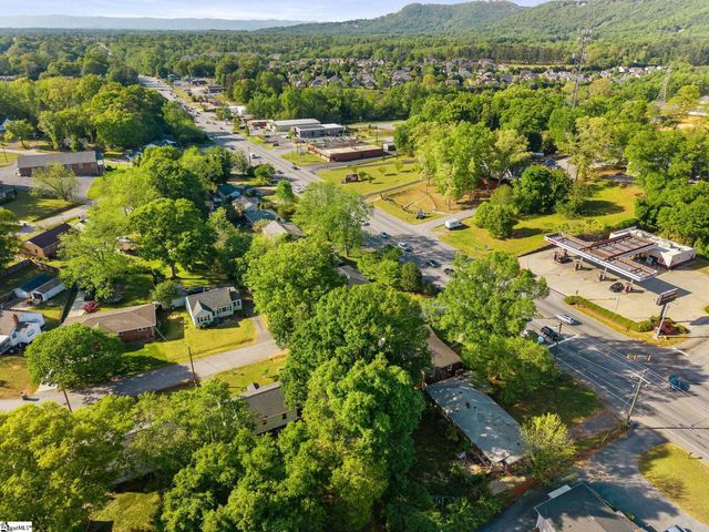 2501 Poinsett Highway, Greenville, SC 29609