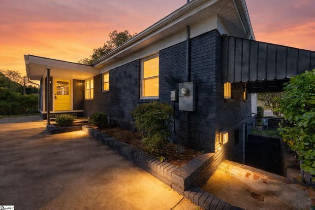 2501 Poinsett Highway, Greenville, SC 29609