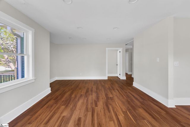 2501 Poinsett Highway, Greenville, SC 29609