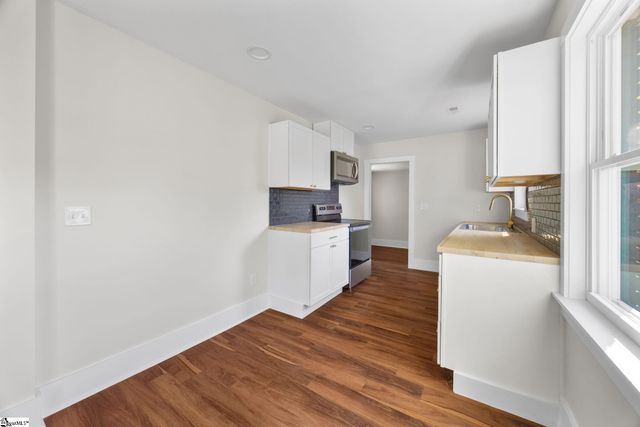 2501 Poinsett Highway, Greenville, SC 29609