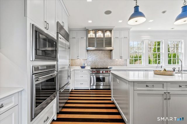 16 East Trail, Darien, CT 06820