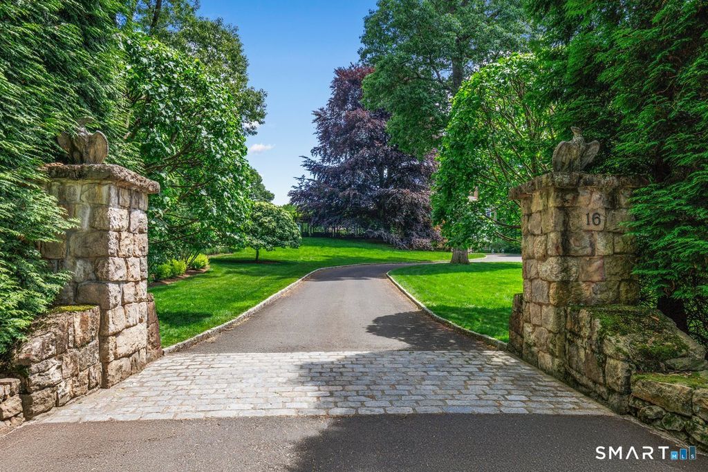16 East Trail, Darien, CT 06820