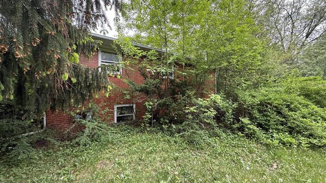 1604 N Green Bay ROAD, Mount Pleasant, WI 53406