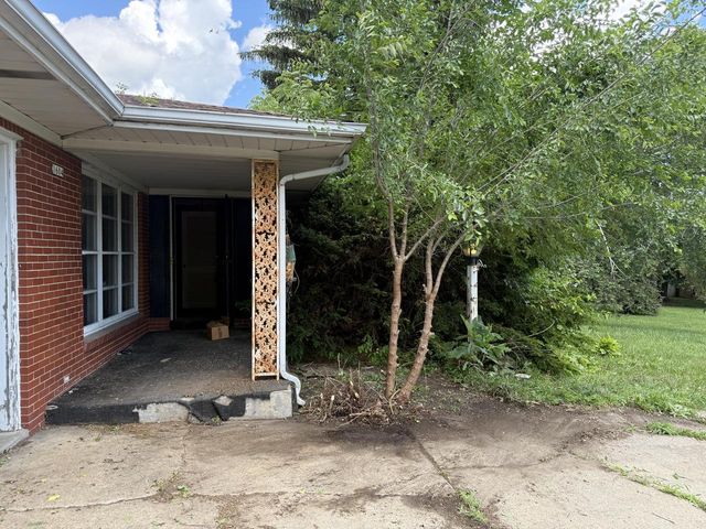 1604 N Green Bay ROAD, Mount Pleasant, WI 53406