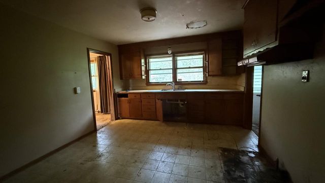 1604 N Green Bay ROAD, Mount Pleasant, WI 53406
