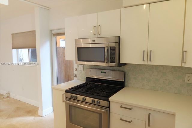 7312 Gary Ave 7312, Miami Beach, FL 33141