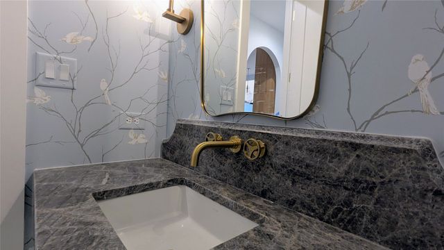 5510 Del Roy Drive, Dallas, TX 75230