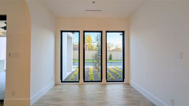 5510 Del Roy Drive, Dallas, TX 75230