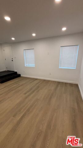 2280 S Barrington Avenue Apt 10, Los Angeles, CA 90064