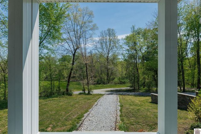171 Young Road, Hickory, KY 42051