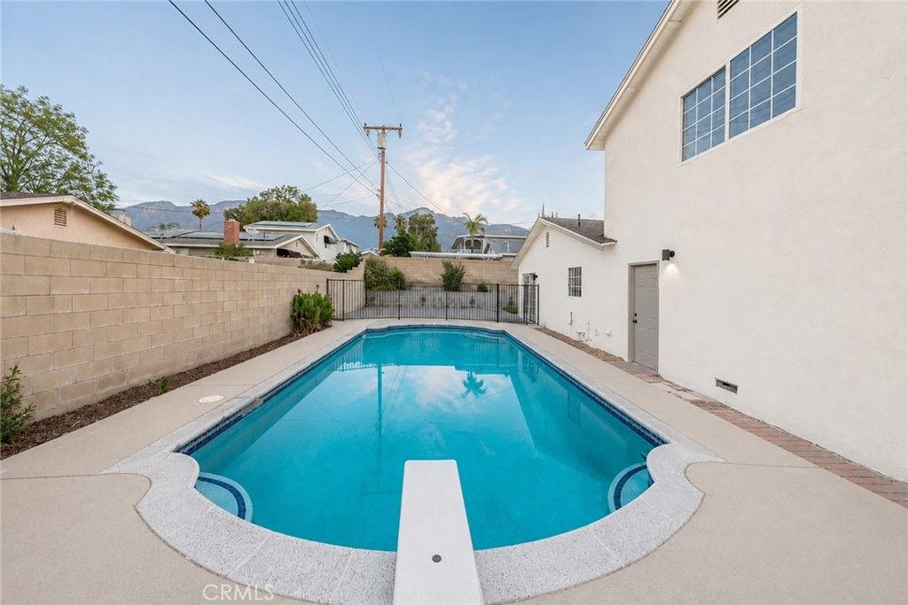 Image 31 of property listing at 6270 Kinlock, Rancho Cucamonga, CA 91737