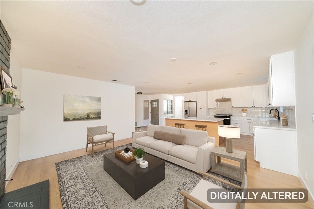 Image 4 of property listing at 6270 Kinlock, Rancho Cucamonga, CA 91737