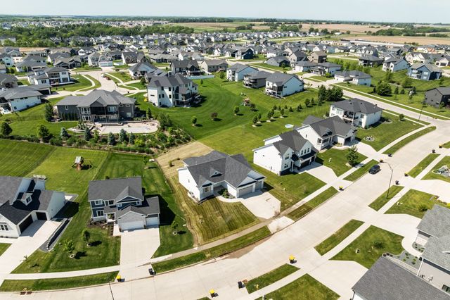 710 Belmont Boulevard, Waukee, IA 50263