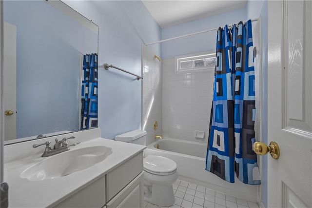 2165 Wildwood Lake Drive, Suwanee, GA 30024