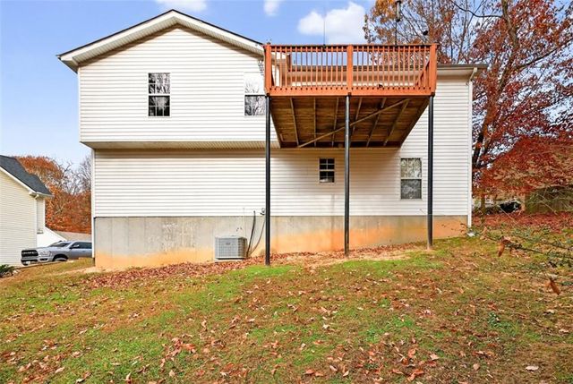 4695 Eucalyptus Way, Flowery Branch, GA 30542