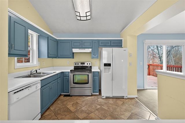 4695 Eucalyptus Way, Flowery Branch, GA 30542