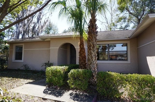 324 W Staggerbush Path, Beverly Hills, FL 34465