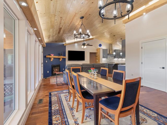 1661 Cerro Gordo Unit E & E1, Santa Fe, NM 87501